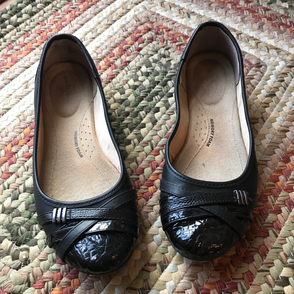Black flats, Size 9, worn a few times